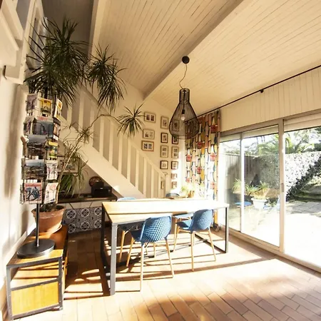 Villa Maison Moderne Et Traditionnelle A 300m De La Plage, Avec Jardin, Barbecue Et Parking Prive - Fr-1-413-234